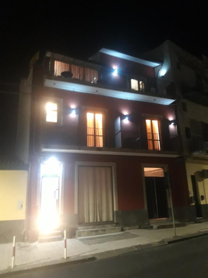 אצ'י קסטלו Bed & Breakfast Dietro Le Mura מראה חיצוני תמונה